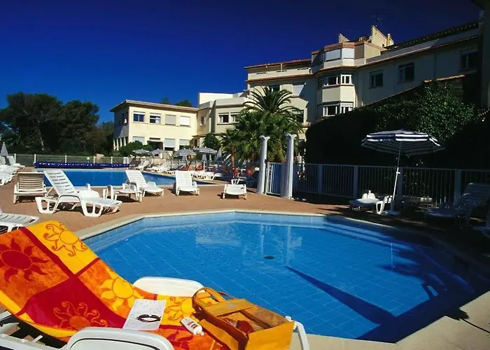 Village Vacances Le Lion De Mer Saint-Raphael (Var)