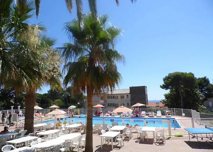 Village Vacances Le Lion De Mer Saint-Raphael (Var)